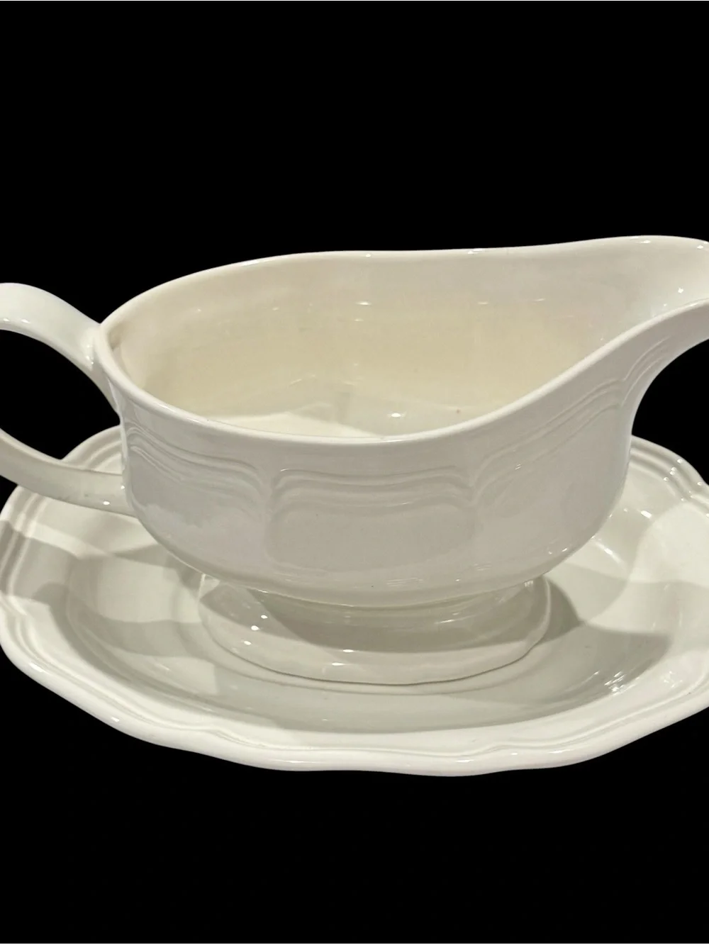 Mikasa White Porcelain Gravy Boat with Underplate